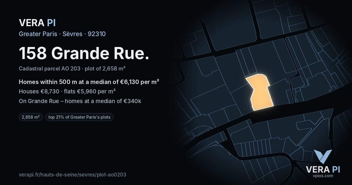 158 Grande Rue, Sèvres at night – the plot lit, the parcels around coloured by the prices near them