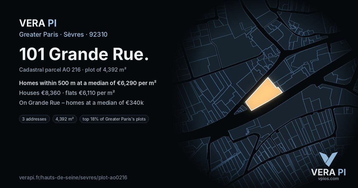 101 Grande Rue, Sèvres at night – the plot lit, the parcels around coloured by the prices near them