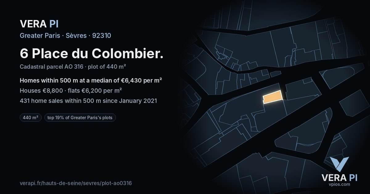 6 Place du Colombier, Sèvres at night – the plot lit, the parcels around coloured by the prices near them