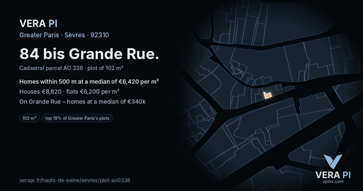 84 bis Grande Rue, Sèvres at night – the plot lit, the parcels around coloured by the prices near them