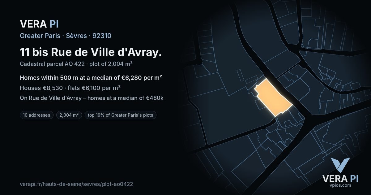 11 bis Rue de Ville d'Avray, Sèvres at night – the plot lit, the parcels around coloured by the prices near them