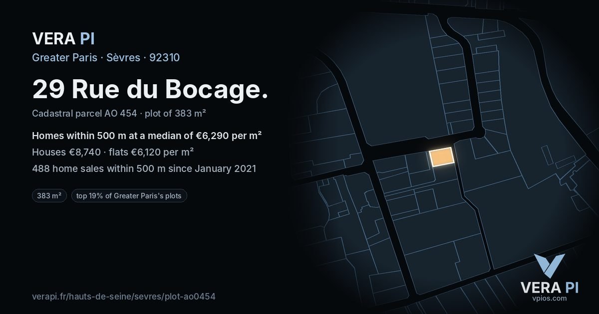 29 Rue du Bocage, Sèvres at night – the plot lit, the parcels around coloured by the prices near them