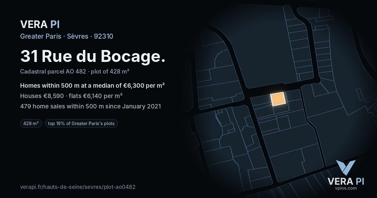 31 Rue du Bocage, Sèvres at night – the plot lit, the parcels around coloured by the prices near them