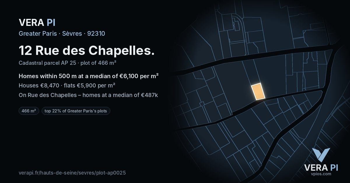 12 Rue des Chapelles, Sèvres at night – the plot lit, the parcels around coloured by the prices near them