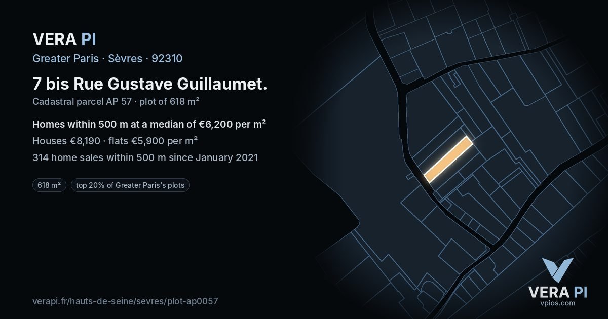 7 bis Rue Gustave Guillaumet, Sèvres at night – the plot lit, the parcels around coloured by the prices near them