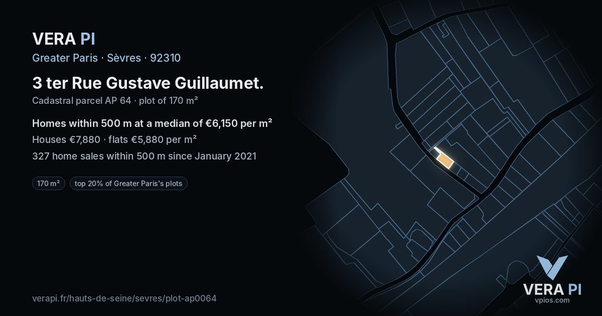 3 ter Rue Gustave Guillaumet, Sèvres at night – the plot lit, the parcels around coloured by the prices near them