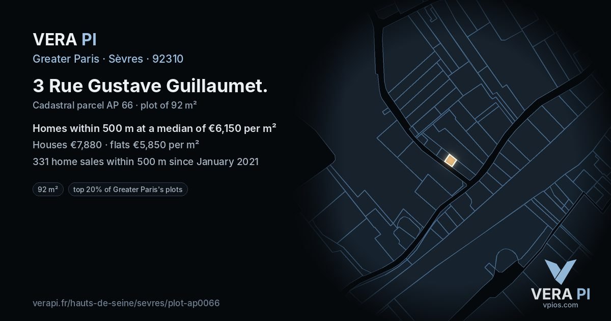 3 Rue Gustave Guillaumet, Sèvres at night – the plot lit, the parcels around coloured by the prices near them