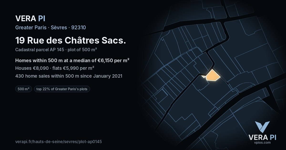 19 Rue des Châtres Sacs, Sèvres at night – the plot lit, the parcels around coloured by the prices near them