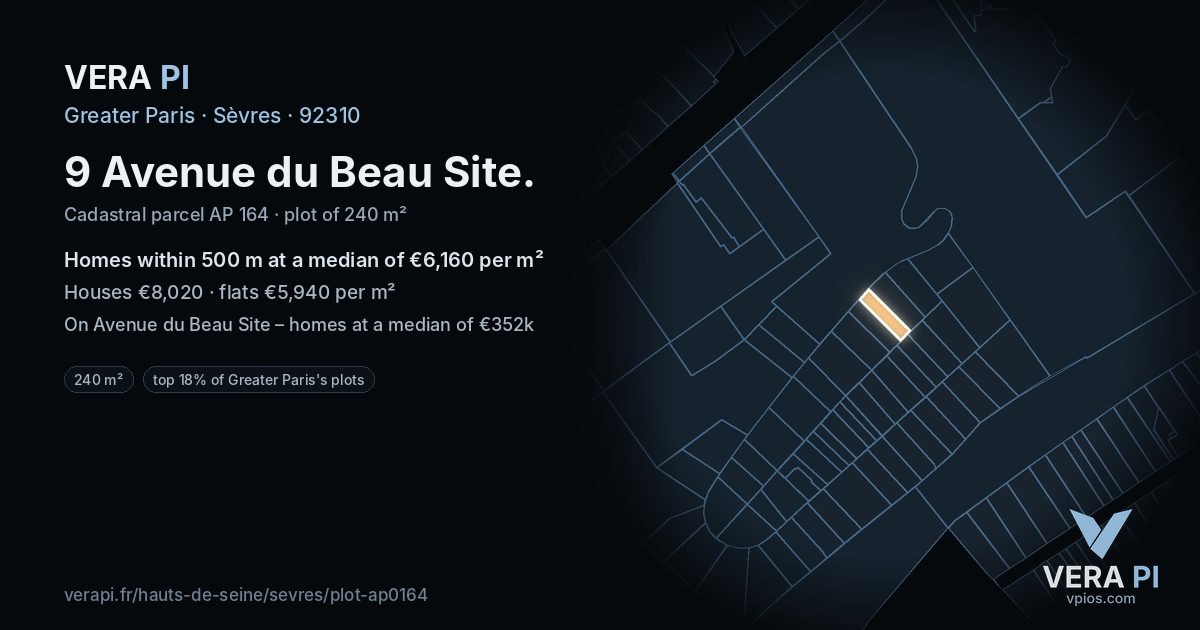 9 Avenue du Beau Site, Sèvres at night – the plot lit, the parcels around coloured by the prices near them