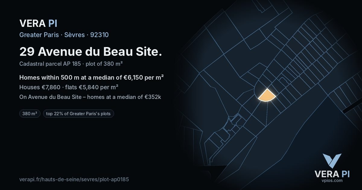 29 Avenue du Beau Site, Sèvres at night – the plot lit, the parcels around coloured by the prices near them