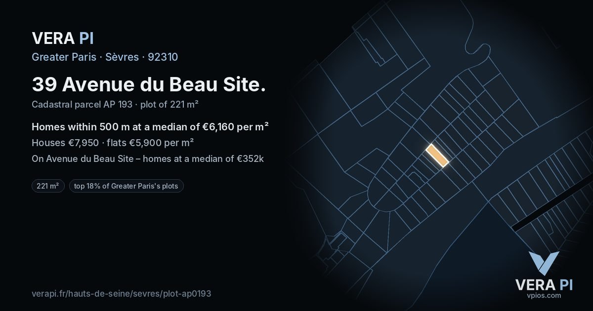 39 Avenue du Beau Site, Sèvres at night – the plot lit, the parcels around coloured by the prices near them