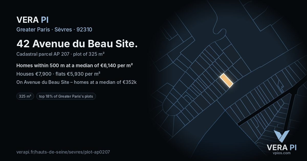 42 Avenue du Beau Site, Sèvres at night – the plot lit, the parcels around coloured by the prices near them