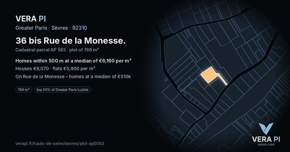 36 bis Rue de la Monesse, Sèvres at night – the plot lit, the parcels around coloured by the prices near them