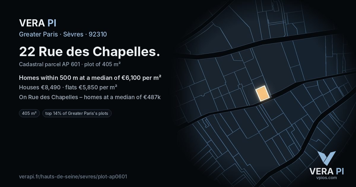 22 Rue des Chapelles, Sèvres at night – the plot lit, the parcels around coloured by the prices near them