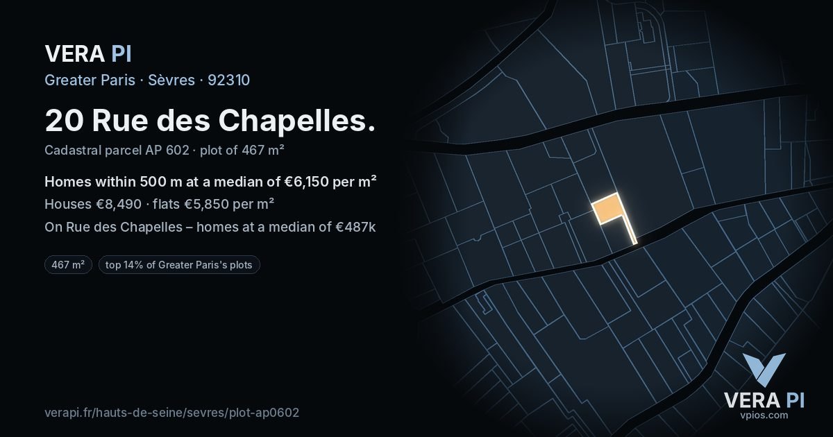 20 Rue des Chapelles, Sèvres at night – the plot lit, the parcels around coloured by the prices near them