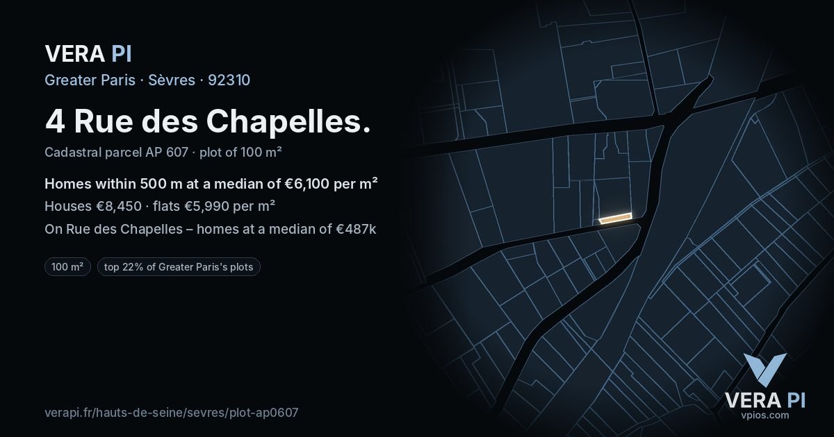 4 Rue des Chapelles, Sèvres at night – the plot lit, the parcels around coloured by the prices near them