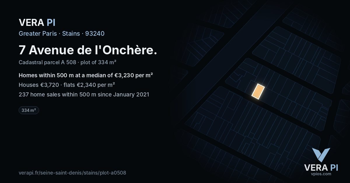 7 Avenue de l'Onchère, Stains at night – the plot lit, the parcels around coloured by the prices near them