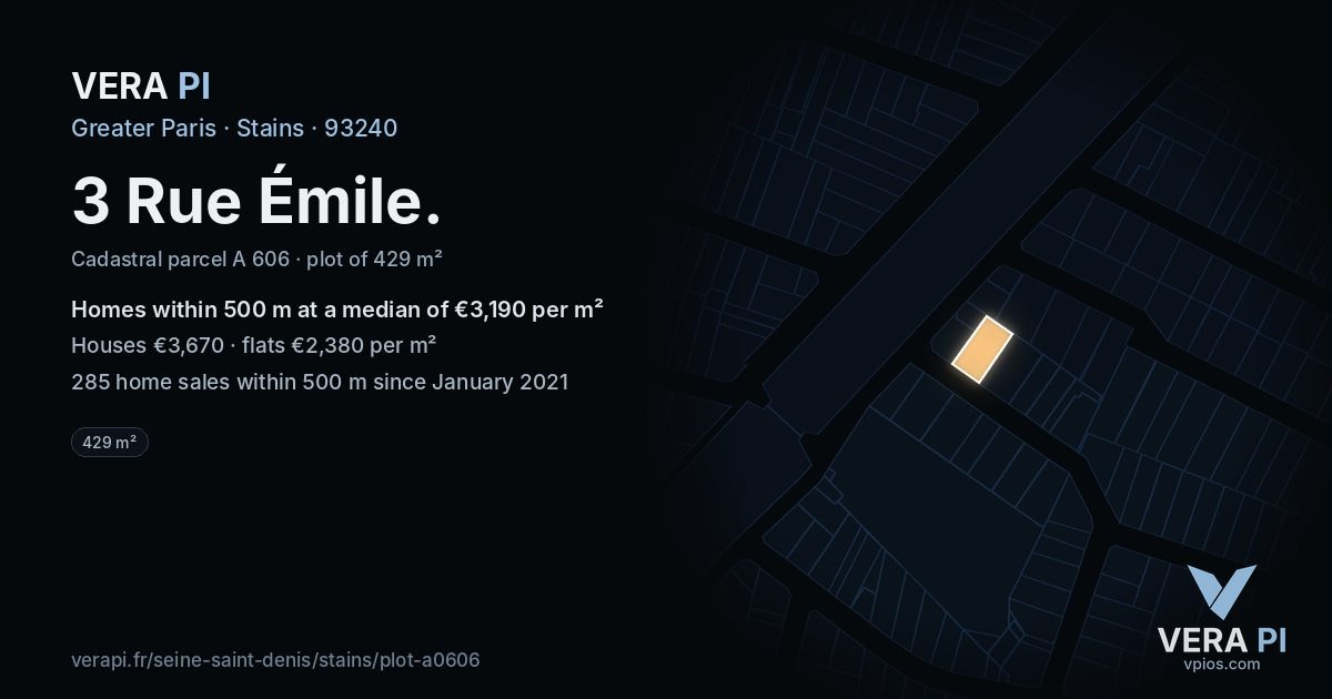 3 Rue Émile, Stains at night – the plot lit, the parcels around coloured by the prices near them
