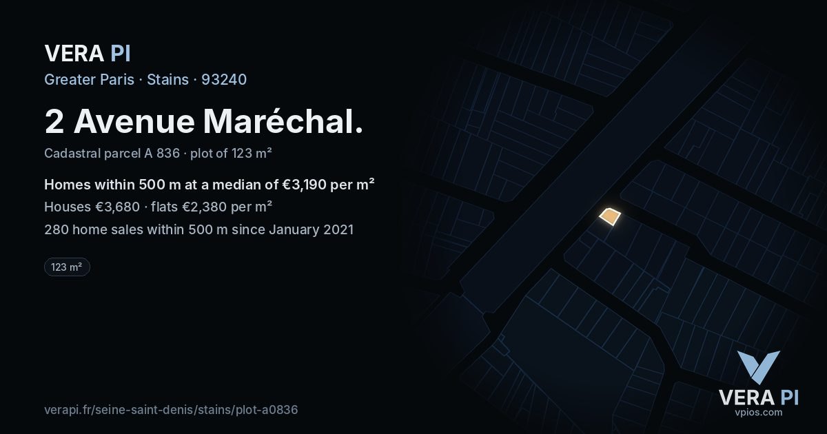 2 Avenue Maréchal, Stains at night – the plot lit, the parcels around coloured by the prices near them