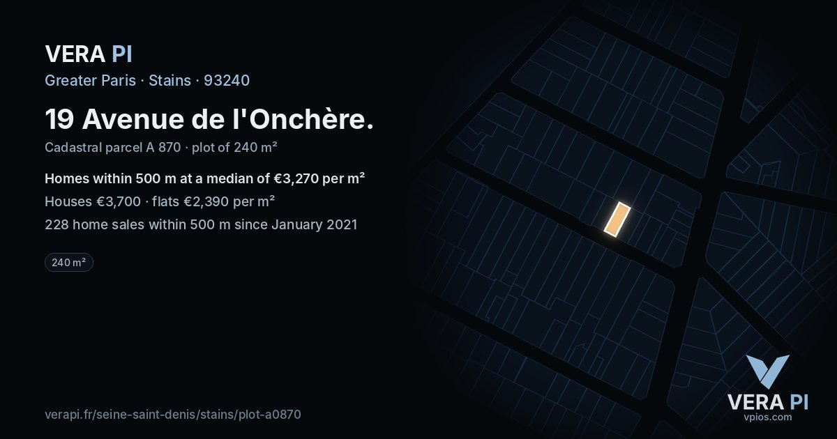 19 Avenue de l'Onchère, Stains at night – the plot lit, the parcels around coloured by the prices near them