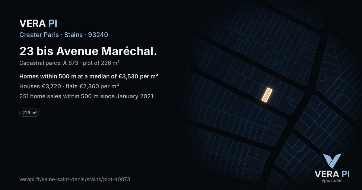 23 bis Avenue Maréchal, Stains at night – the plot lit, the parcels around coloured by the prices near them