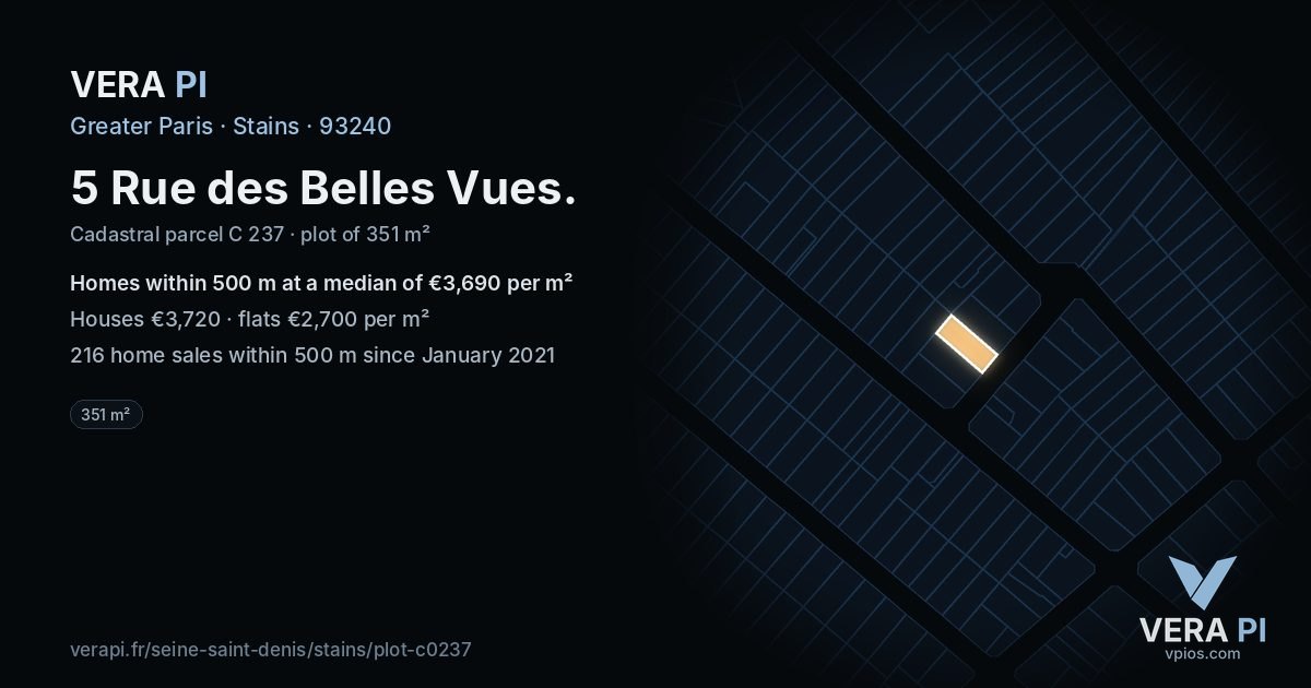 5 Rue des Belles Vues, Stains at night – the plot lit, the parcels around coloured by the prices near them