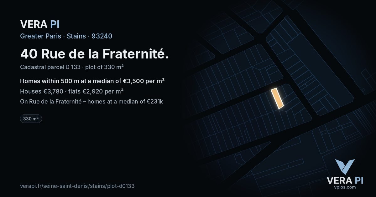 40 Rue de la Fraternité, Stains at night – the plot lit, the parcels around coloured by the prices near them
