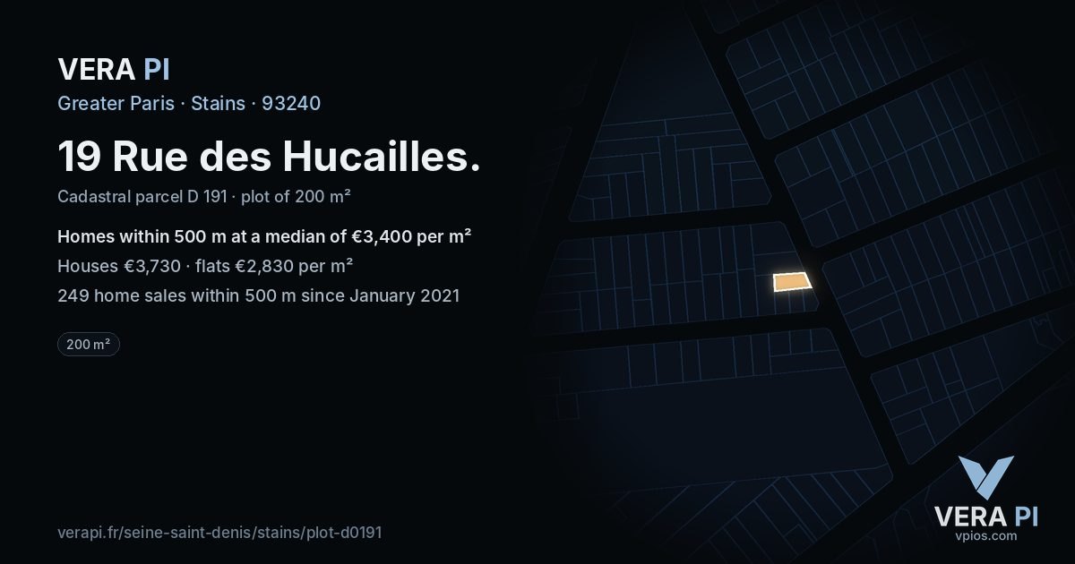 19 Rue des Hucailles, Stains at night – the plot lit, the parcels around coloured by the prices near them
