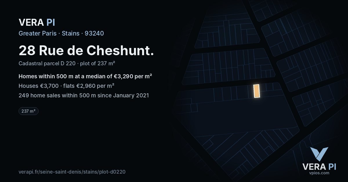 28 Rue de Cheshunt, Stains at night – the plot lit, the parcels around coloured by the prices near them