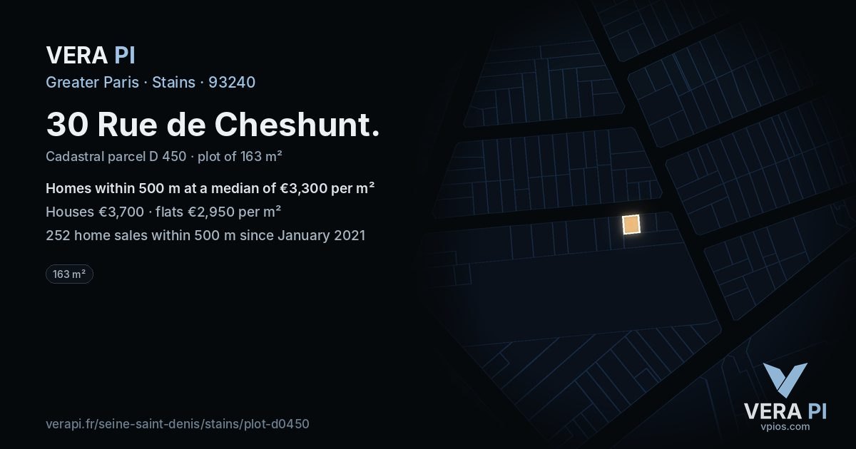 30 Rue de Cheshunt, Stains at night – the plot lit, the parcels around coloured by the prices near them