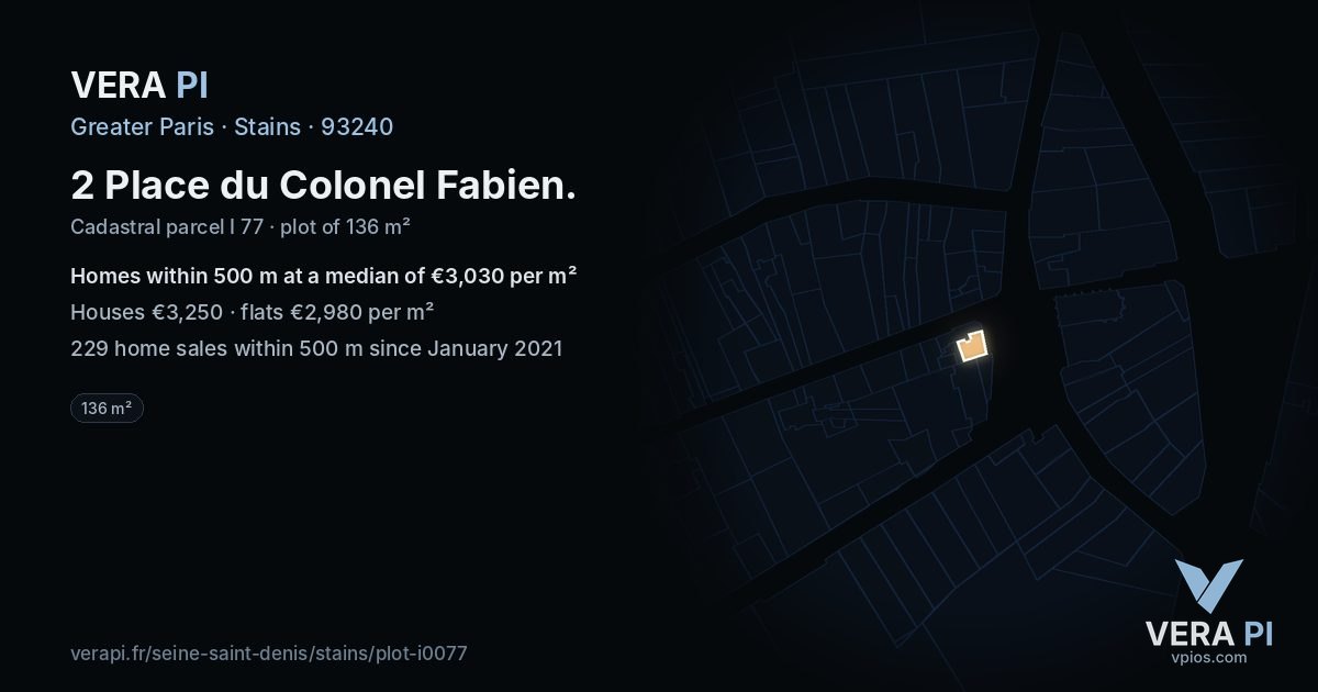 2 Place du Colonel Fabien, Stains at night – the plot lit, the parcels around coloured by the prices near them