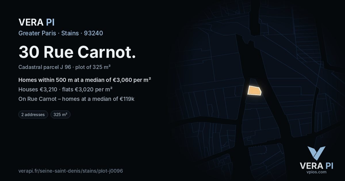 30 Rue Carnot, Stains at night – the plot lit, the parcels around coloured by the prices near them