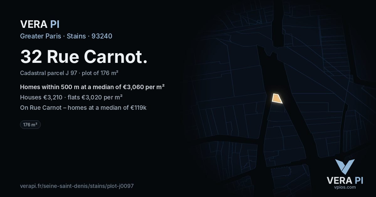 32 Rue Carnot, Stains at night – the plot lit, the parcels around coloured by the prices near them