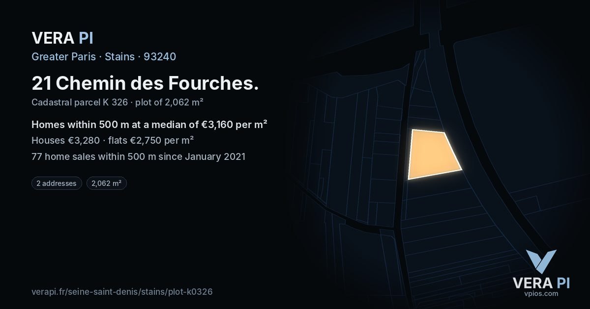 21 Chemin des Fourches, Stains at night – the plot lit, the parcels around coloured by the prices near them