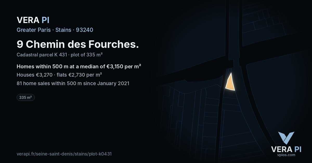 9 Chemin des Fourches, Stains at night – the plot lit, the parcels around coloured by the prices near them