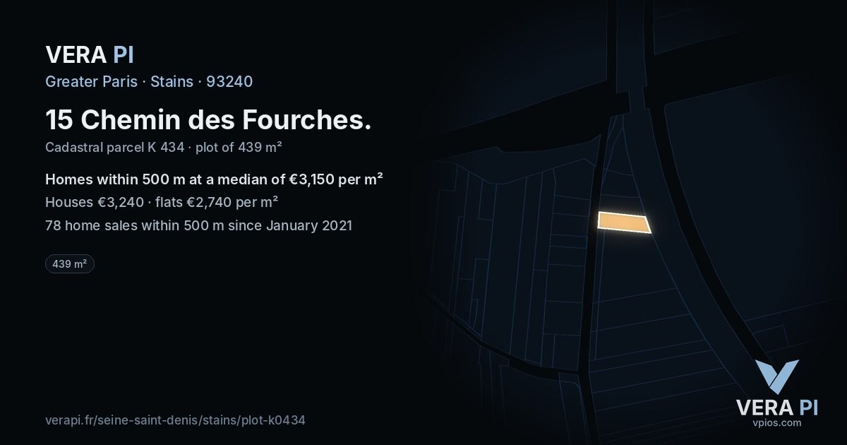 15 Chemin des Fourches, Stains at night – the plot lit, the parcels around coloured by the prices near them