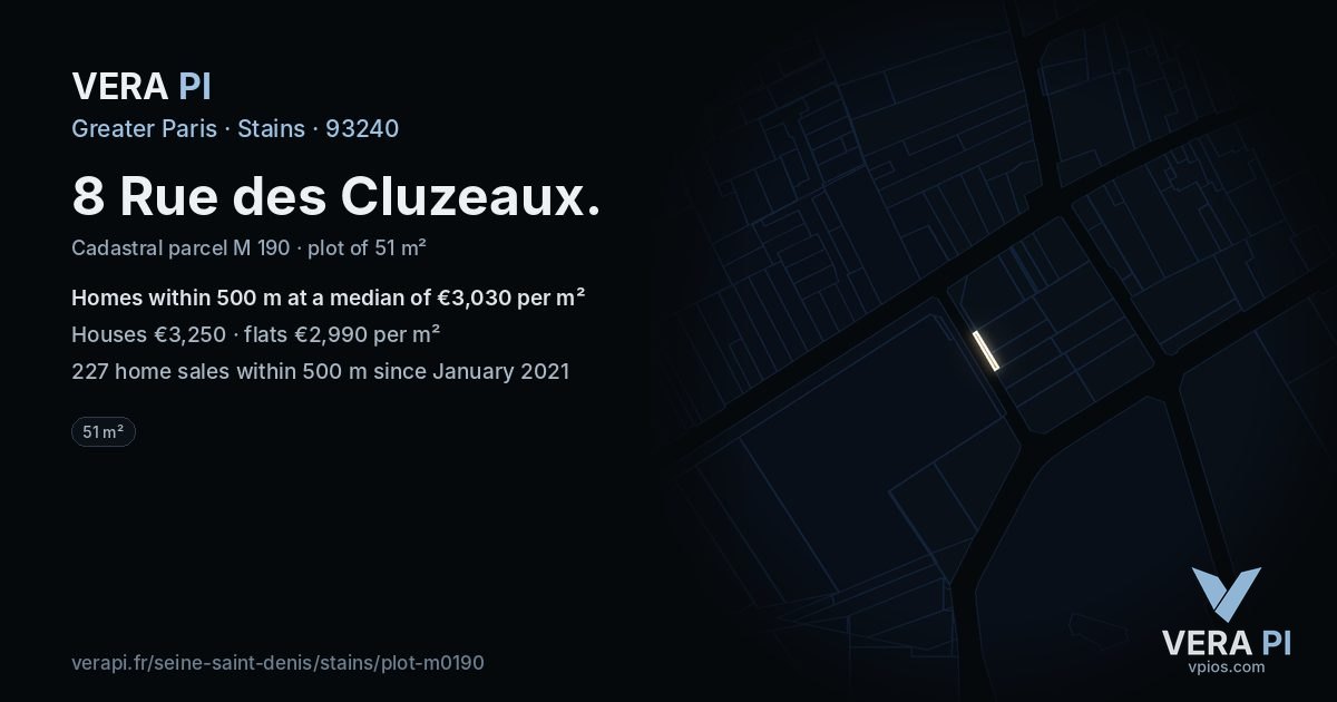 8 Rue des Cluzeaux, Stains at night – the plot lit, the parcels around coloured by the prices near them