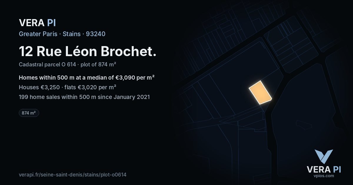12 Rue Léon Brochet, Stains at night – the plot lit, the parcels around coloured by the prices near them