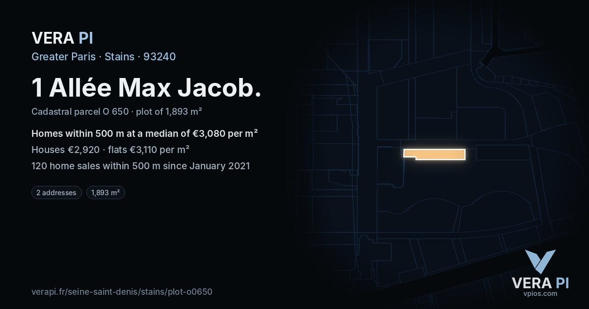 1 Allée Max Jacob, Stains at night – the plot lit, the parcels around coloured by the prices near them