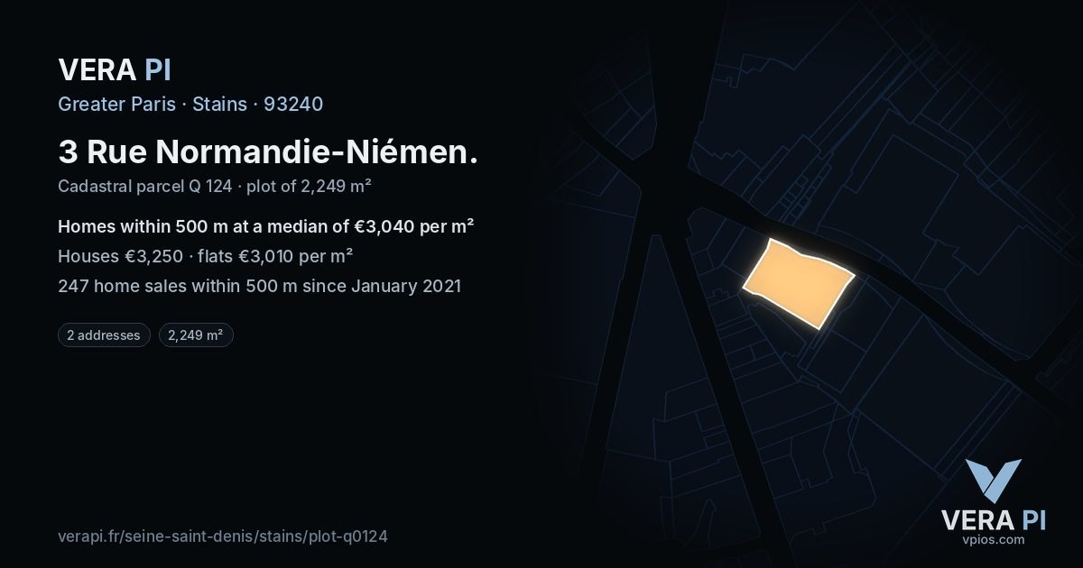3 Rue Normandie-Niémen, Stains at night – the plot lit, the parcels around coloured by the prices near them
