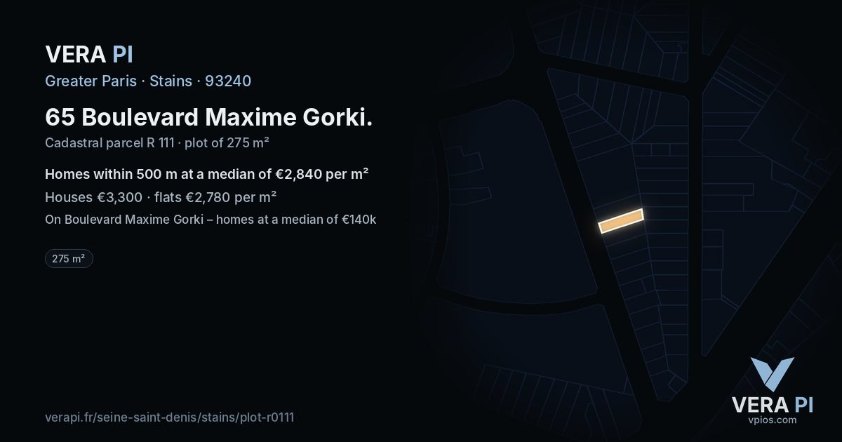 65 Boulevard Maxime Gorki, Stains at night – the plot lit, the parcels around coloured by the prices near them