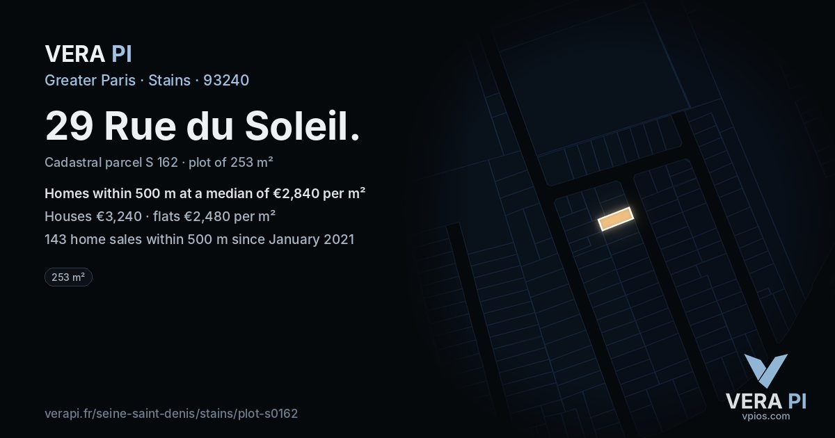 29 Rue du Soleil, Stains at night – the plot lit, the parcels around coloured by the prices near them