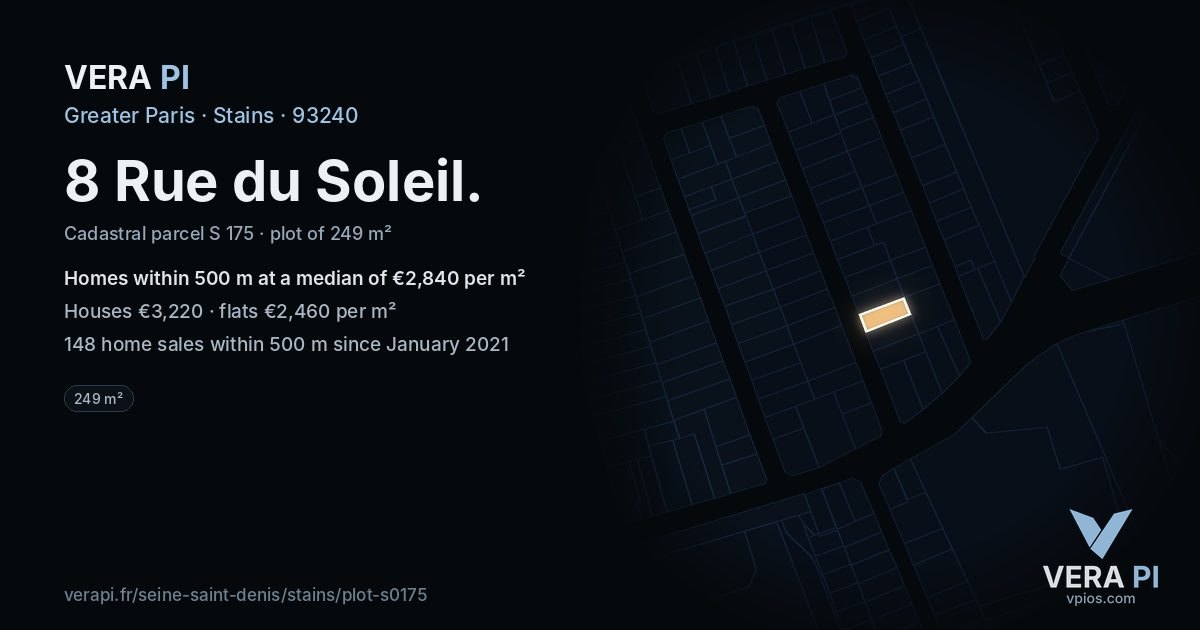 8 Rue du Soleil, Stains at night – the plot lit, the parcels around coloured by the prices near them