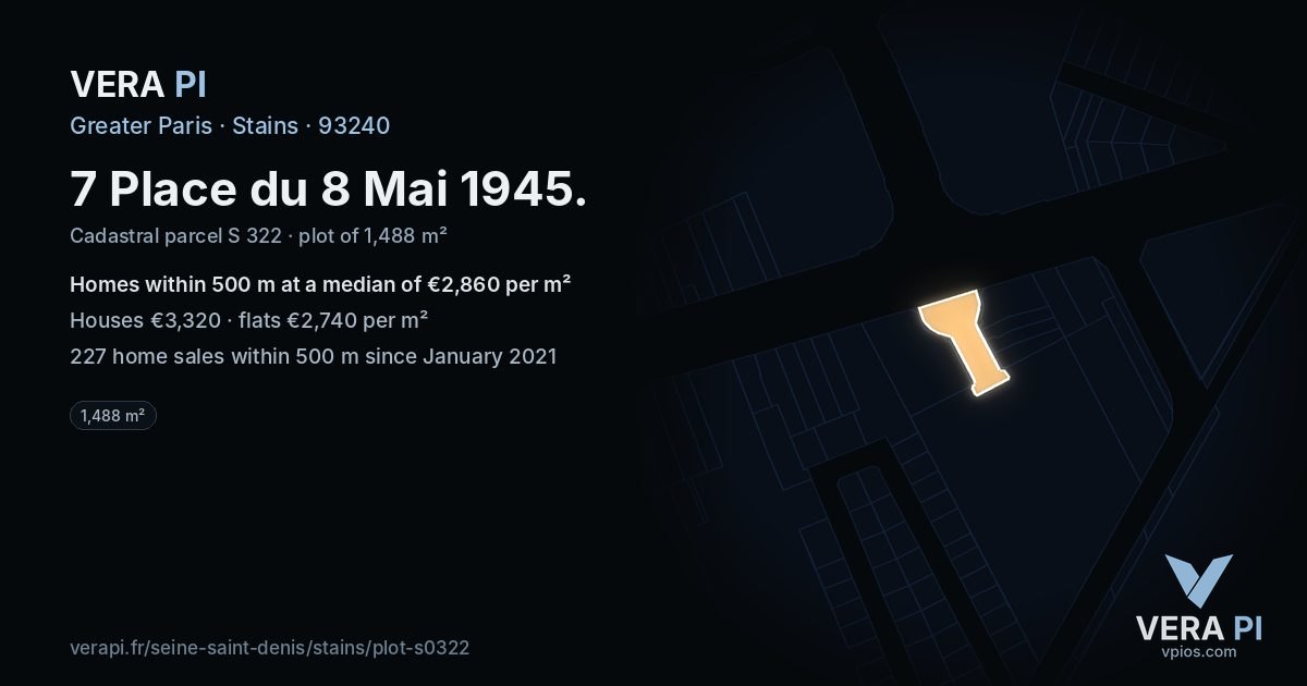7 Place du 8 Mai 1945, Stains at night – the plot lit, the parcels around coloured by the prices near them