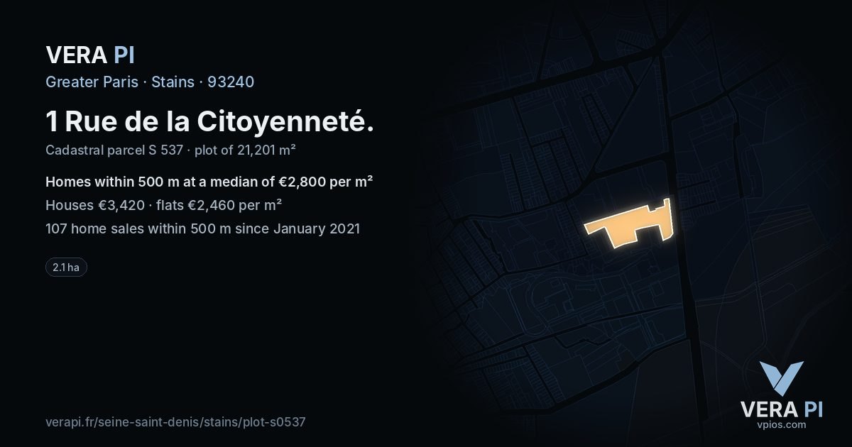 1 Rue de la Citoyenneté, Stains at night – the plot lit, the parcels around coloured by the prices near them