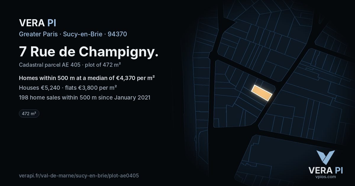 7 Rue de Champigny, Sucy-en-Brie at night – the plot lit, the parcels around coloured by the prices near them