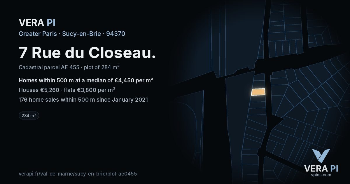 7 Rue du Closeau, Sucy-en-Brie at night – the plot lit, the parcels around coloured by the prices near them