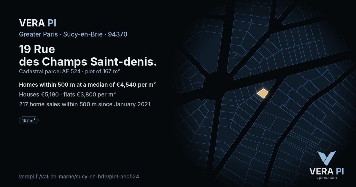 19 Rue des Champs Saint-denis, Sucy-en-Brie at night – the plot lit, the parcels around coloured by the prices near them