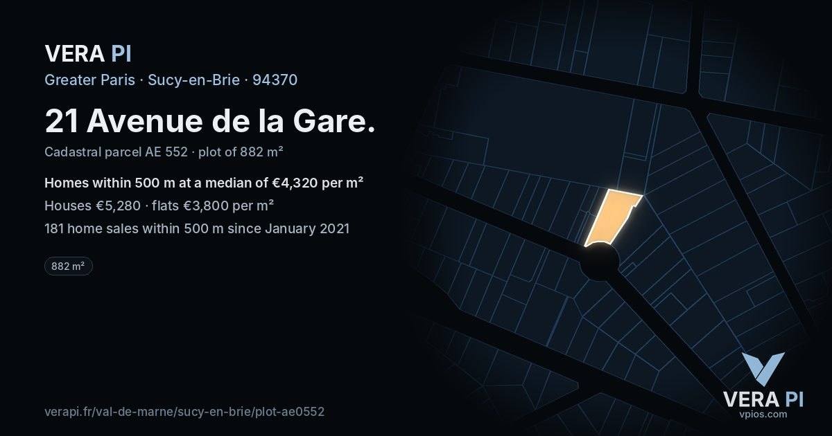 21 Avenue de la Gare, Sucy-en-Brie at night – the plot lit, the parcels around coloured by the prices near them