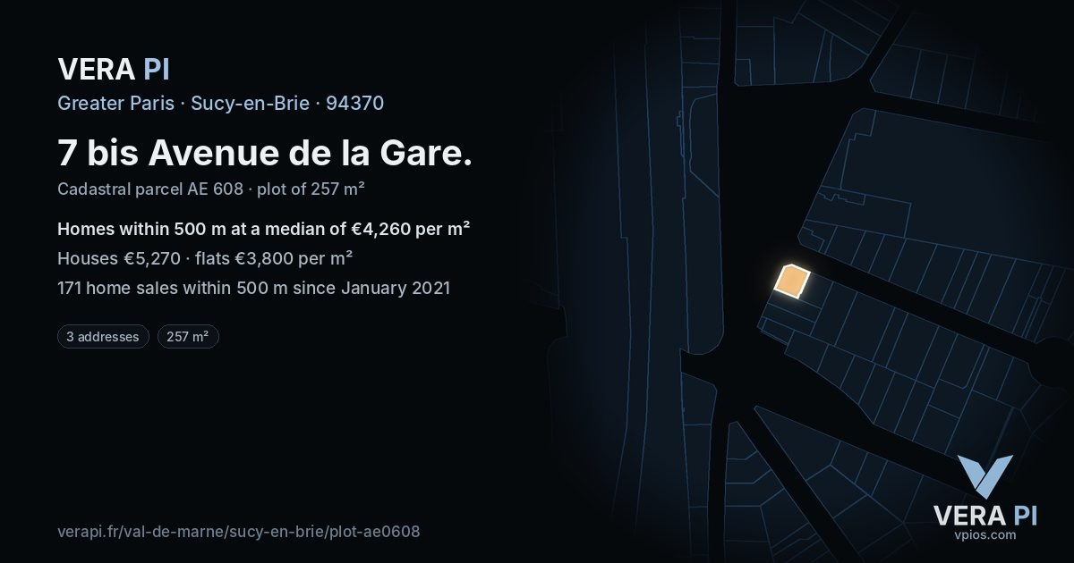 7 bis Avenue de la Gare, Sucy-en-Brie at night – the plot lit, the parcels around coloured by the prices near them